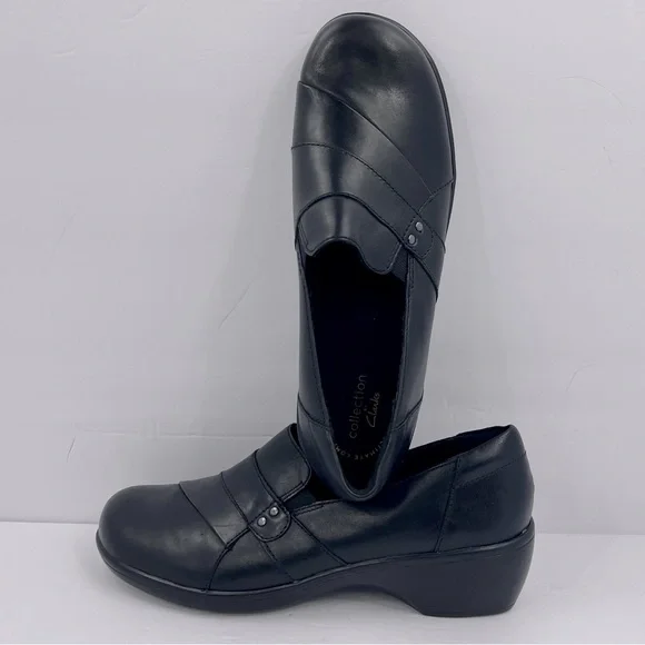 CLARKS, ULTIMATE COMFORT TECHNOLOGY, WOMEN’S MAY MARIGOLD BLACK SLIP-ONS, SIZE 8 - Picture 1 of 13